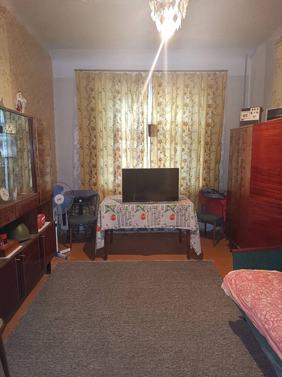 Продам 2-комн. Городок з-да ОР, 25-й Квартал, 1-этаж, 44м.кв., дом кирпичный, квартира не угловая. Состояние квартиры жилое, отопление центральное, газовая колонка, есть сарай с погребом. Район тихий, соседи спокойные. Рядом школа, детсад, магазин, аптеки, рынок поликлиника, автостоянка и остановка общественн...