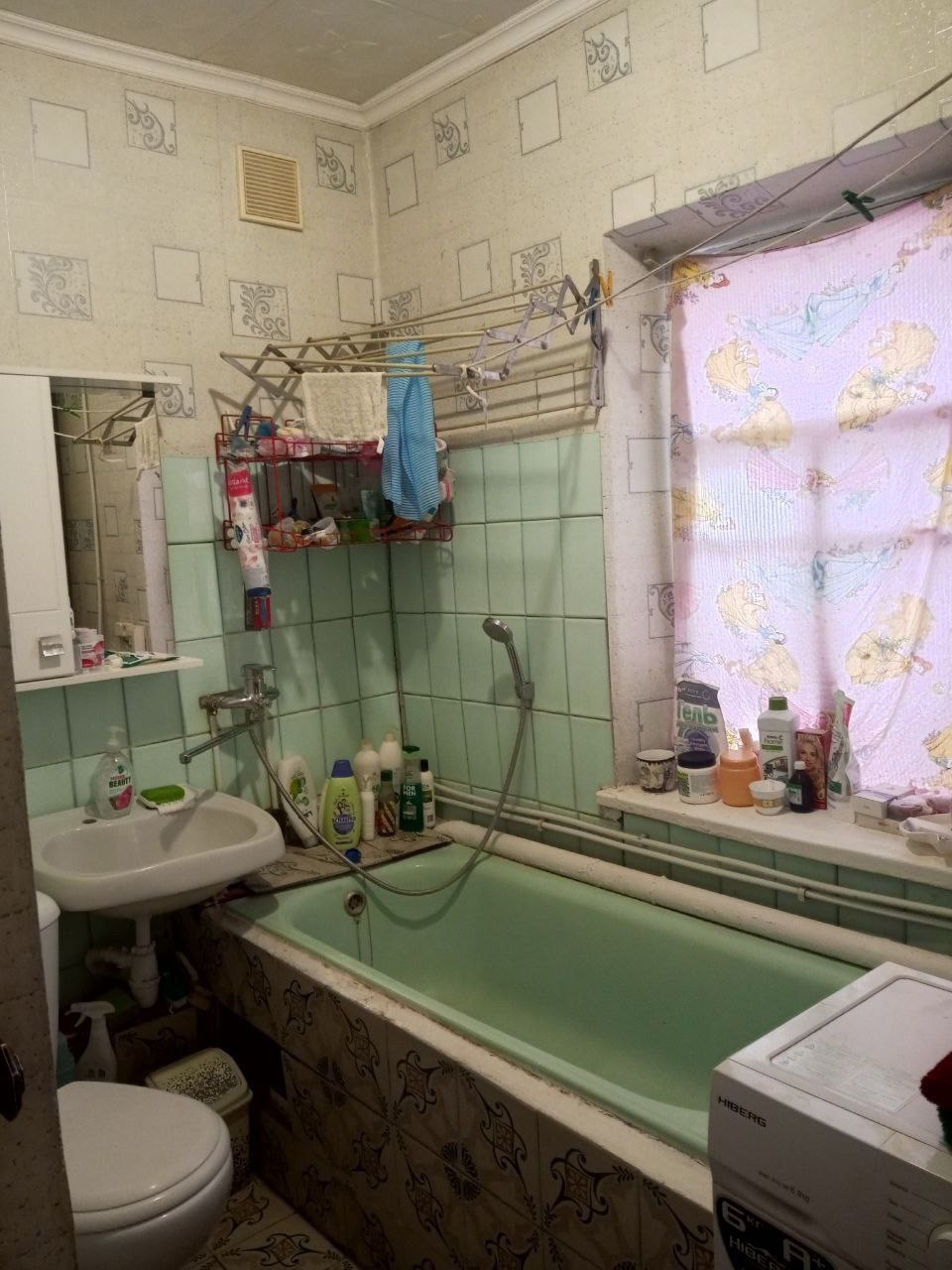 Продаётся дом с. Раскошное, 4 жилых комнаты, удобства в доме, 2 котла отопления - газовый и твердотопливный, своя скважина, фильтр на питьевую воду. Хорошее жилое состояние. 79,6/49,4/12,8кв.м Погреб, хозпостройки. Остановки, магазины рядом. Цена 6,7 млн.руб. +79591581150. Татьяна...